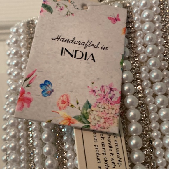 BNWT MADE IN INDIA RARE Viral Pearl Rhinestones Beaded Bag - Picture 4 of 9